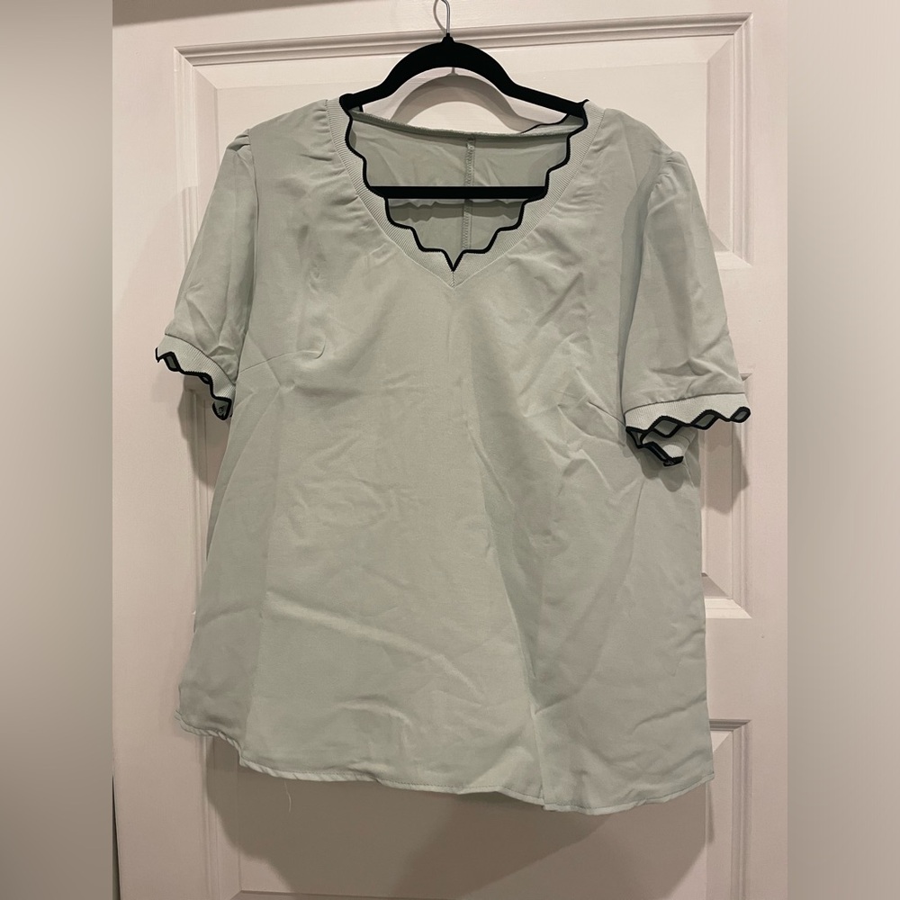 NWT- SHEIN- Green Blouse- Size 0X